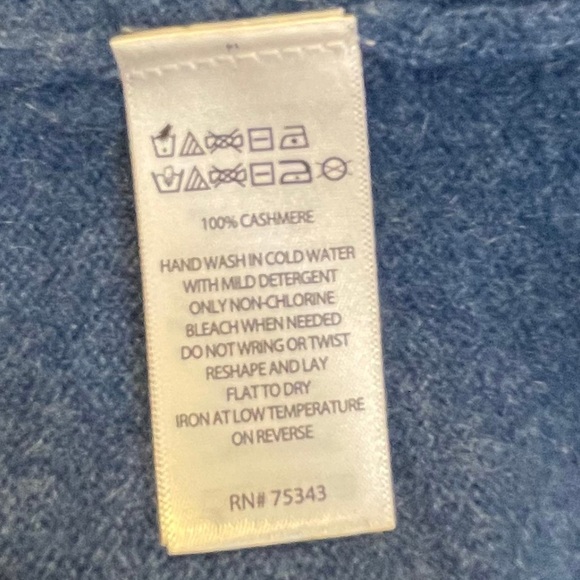 RACHEL ZOE Women's 100% 2-Ply Cashmere Sweater Blue Crewneck Medium Mended - Picture 11 of 11